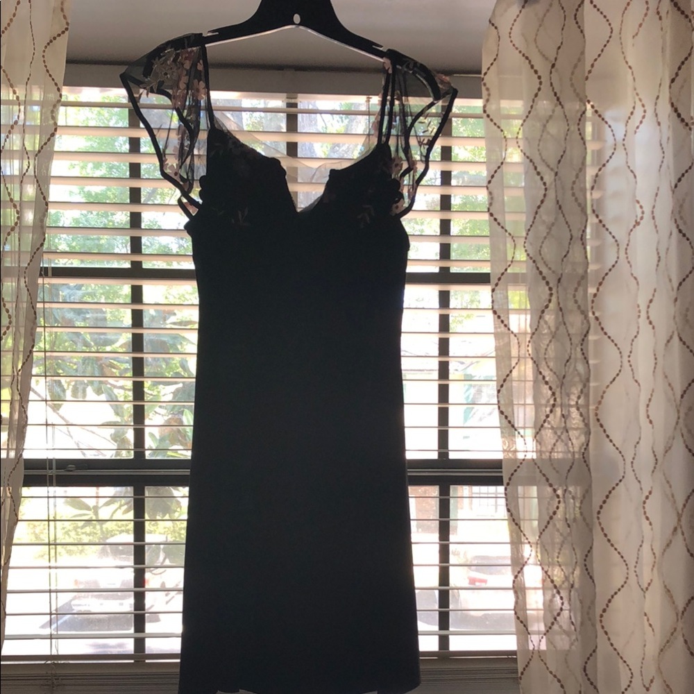 Elegant Black/blush flowers dress